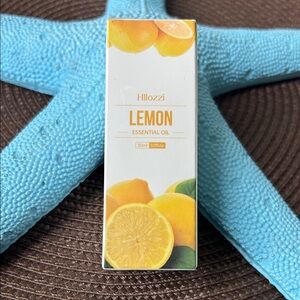 🖤NIB🔺Hlozzi Lemon Essential Oil